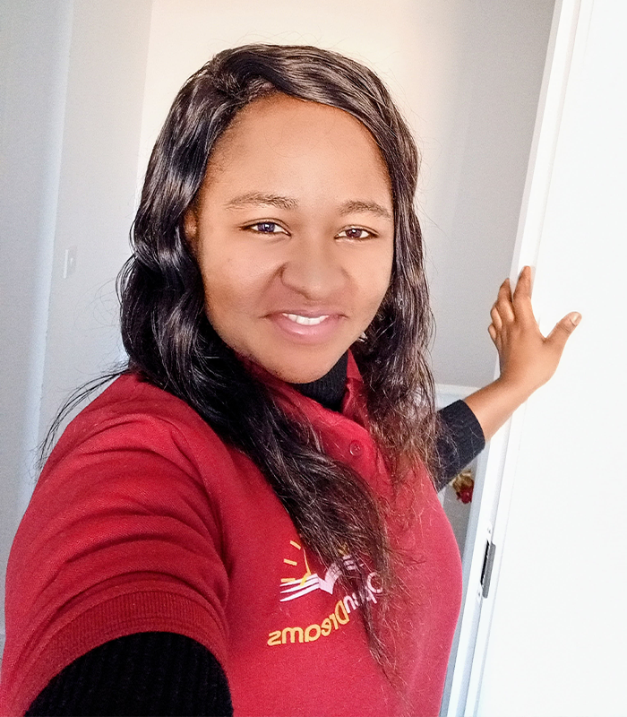 Ethel in a teal dress